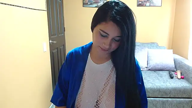 Snapshot of Kerly_Lopez chatting on February 8, 3:21 pm Kerly Lopez online show from February 8, 3:21 pm