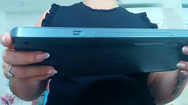 ThyaraJhons online show from February 14, 12:02 pm