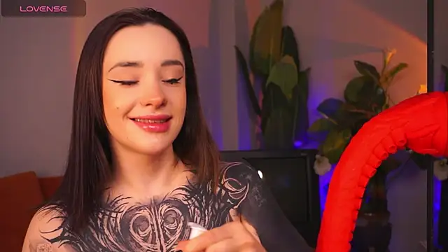 EvaCanton online show from April 13, 2:06 am