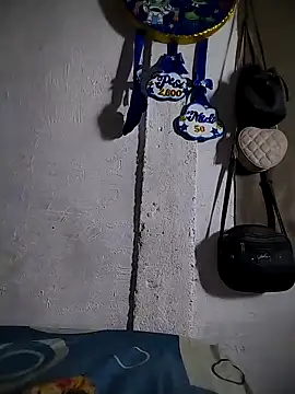 The-quee22 online show from November 17, 6:14 pm