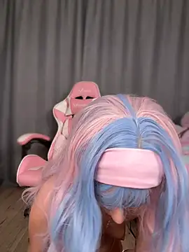 Snapshot of maddisonblush chatting on March 21, 11:23 pm maddisonblush online show from March 21, 11:23 pm