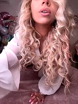 Snapshot of maddisonblush chatting on October 17, 4:53 pm maddisonblush online show from October 17, 4:53 pm