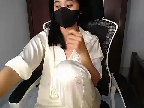 Snapshot of Lunobaby_204 chatting on October 26, 9:31 pm Lunobaby 204 online show from October 26, 9:31 pm