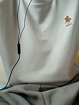 YAY-1 online show from March 2, 5:44 am