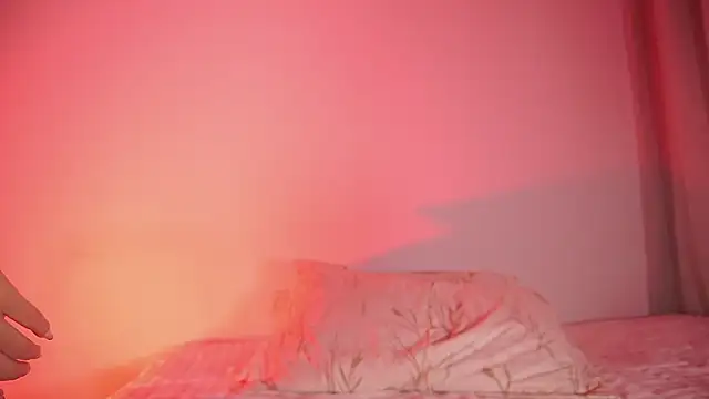 petitevictoria online show from January 10, 5:42 am