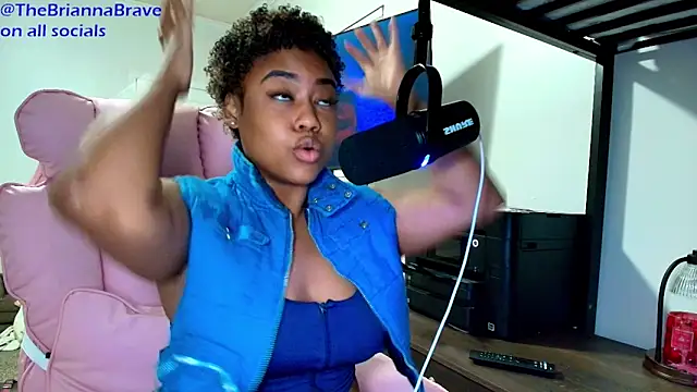 BriannaBrave online show from April 1, 2:01 am