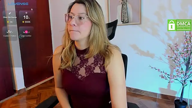 Chanelll Taylorr  online show from January 14, 12:56 pm