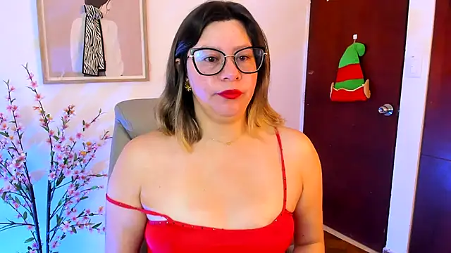 Chanelll Taylorr  online show from November 27, 11:56 am