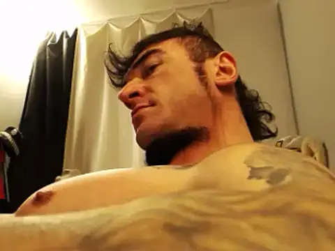 Snapshot of ballardbret chatting on February 6, 7:24 am ballardbret online show from February 6, 7:24 am