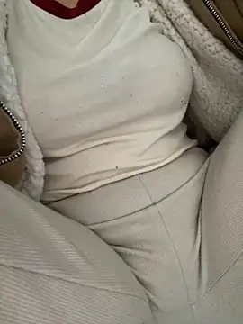 Milk Mom99 online show from November 13, 2:32 am