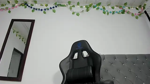 Snapshot of Lau_Beauty chatting on February 7, 12:20 pm Lau Beauty online show from February 7, 12:20 pm