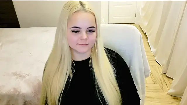 lovely-eyes online show from December 20, 2:19 am