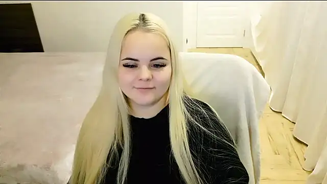 lovely-eyes online show from December 31, 1:26 am