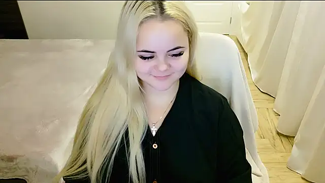 lovely-eyes online show from January 11, 9:57 pm