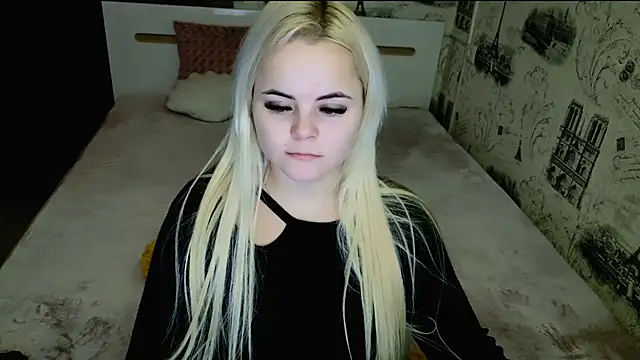 Snapshot of lovely-eyes chatting on January 17, 6:33 pm lovely-eyes online show from January 17, 6:33 pm