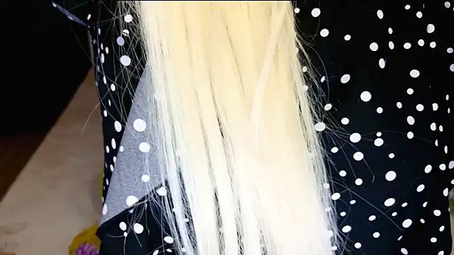 Snapshot of lovely-eyes chatting on March 4, 6:14 pm lovely-eyes online show from March 4, 6:14 pm