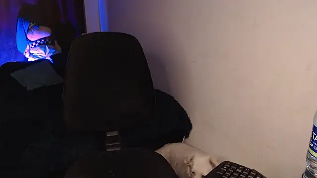 Zoe--khalL online show from February 5, 6:07 am