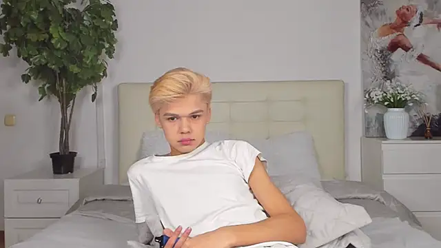 Snapshot of Felix_Rey chatting on February 7, 9:58 pm Felix Rey online show from February 7, 9:58 pm
