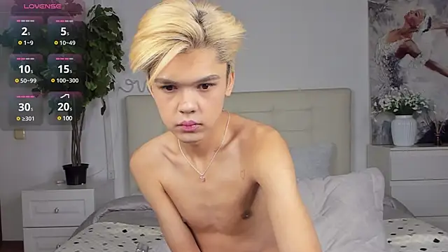 Snapshot of Felix_Rey chatting on March 1, 10:21 pm Felix Rey online show from March 1, 10:21 pm