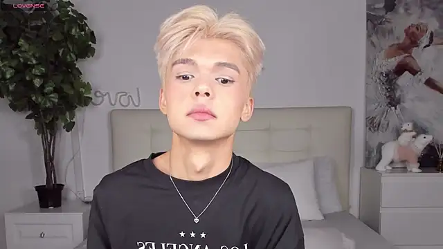 Felix Rey online show from December 16, 6:46 pm