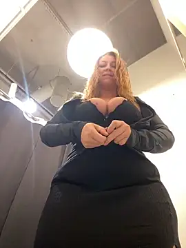 Snapshot of Sweet___Emily chatting on December 23, 5:54 pm Sweet Emily online show from December 23, 5:54 pm