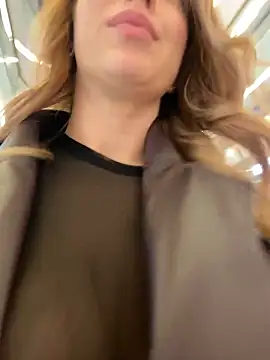 Snapshot of Sweet___Emily chatting on January 18, 2:12 pm Sweet Emily online show from January 18, 2:12 pm