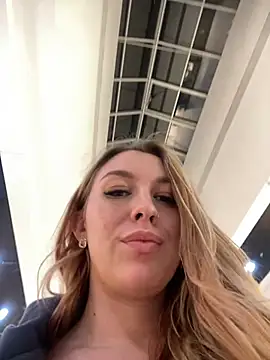 Snapshot of Sweet___Emily chatting on January 31, 5:42 pm Sweet Emily online show from January 31, 5:42 pm