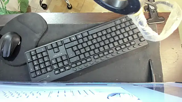 Amy Walker online show from April 16, 6:19 pm