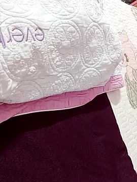 Snapshot of 2_sex chatting on December 17, 6:14 pm 2 sex online show from December 17, 6:14 pm