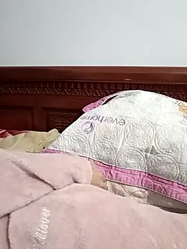 Snapshot of 2_sex chatting on January 8, 5:21 am 2 sex online show from January 8, 5:21 am