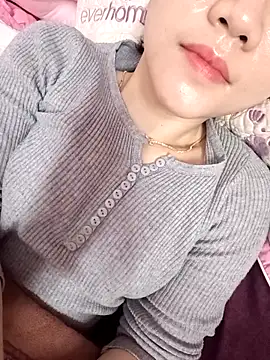 Snapshot of 2_sex chatting on January 17, 5:01 am 2 sex online show from January 17, 5:01 am