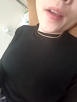 Snapshot of 2_sex chatting on February 3, 4:21 am 2 sex online show from February 3, 4:21 am