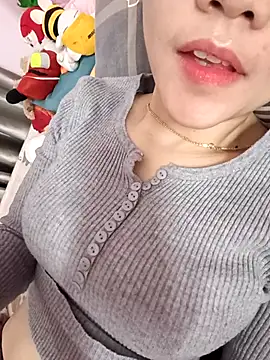 Snapshot of 2_sex chatting on February 5, 5:23 am 2 sex online show from February 5, 5:23 am