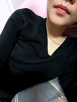 Snapshot of 2_sex chatting on February 7, 2:43 pm 2 sex online show from February 7, 2:43 pm