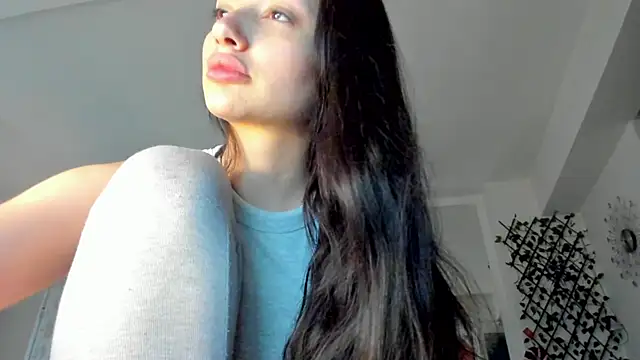 Snapshot of IreneVON chatting on January 2, 3:29 pm IreneVON online show from January 2, 3:29 pm