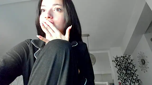 Snapshot of IreneVON chatting on January 15, 5:50 am IreneVON online show from January 15, 5:50 am