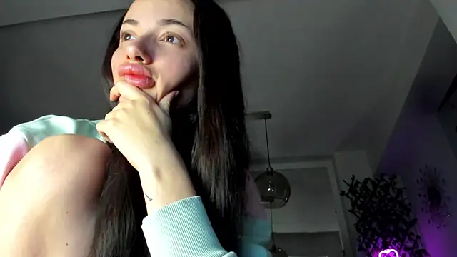 Snapshot of IreneVON chatting on February 10, 3:42 pm IreneVON online show from February 10, 3:42 pm