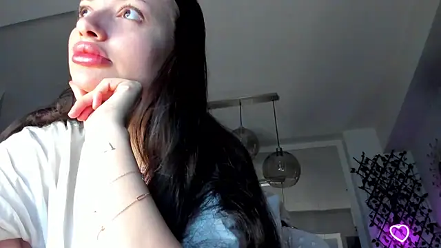 Snapshot of IreneVON chatting on February 20, 3:41 pm IreneVON online show from February 20, 3:41 pm