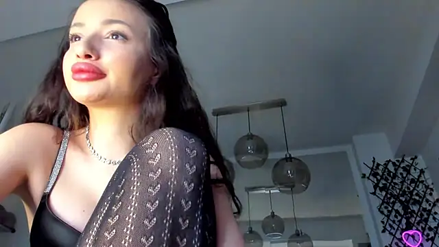 Snapshot of IreneVON chatting on February 23, 3:40 pm IreneVON online show from February 23, 3:40 pm