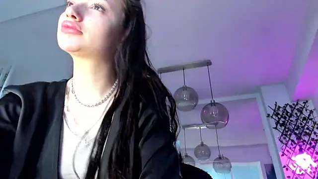 Snapshot of IreneVON chatting on March 7, 5:29 am IreneVON online show from March 7, 5:29 am