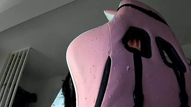 Snapshot of IreneVON chatting on November 28, 5:32 am IreneVON online show from November 28, 5:32 am