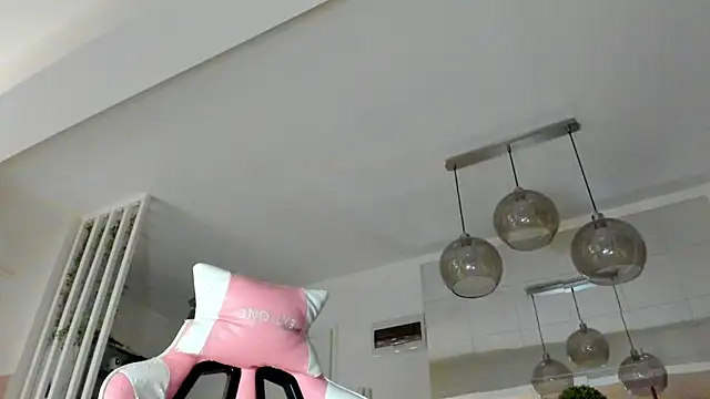 Snapshot of IreneVON chatting on January 7, 4:59 am IreneVON online show from January 7, 4:59 am