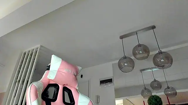 Snapshot of IreneVON chatting on January 16, 3:43 am IreneVON online show from January 16, 3:43 am