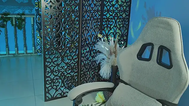 Snapshot of FioraMarmoris chatting on February 1, 2:13 pm FioraMarmoris online show from February 1, 2:13 pm