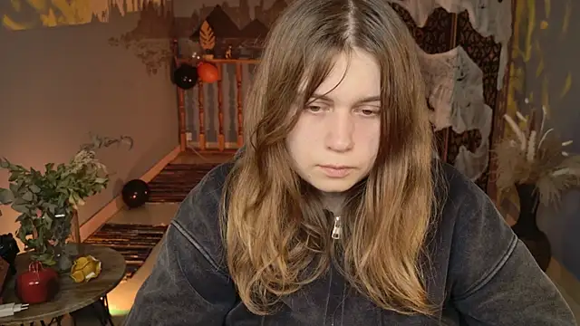 FioraMarmoris online show from October 27, 1:37 pm