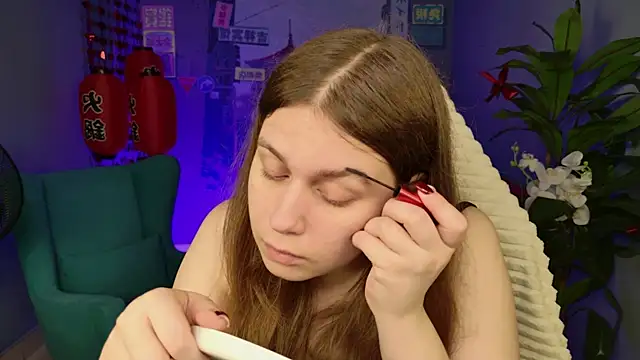 FioraMarmoris online show from April 8, 5:18 am