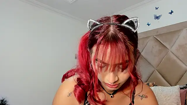 Snapshot of vayolettelove chatting on December 17, 9:16 pm vayolettelove online show from December 17, 9:16 pm