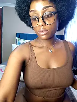 Queen-Chocolate online show from January 25, 7:49 am