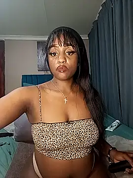 Queen-Chocolate online show from September 18, 4:42 pm