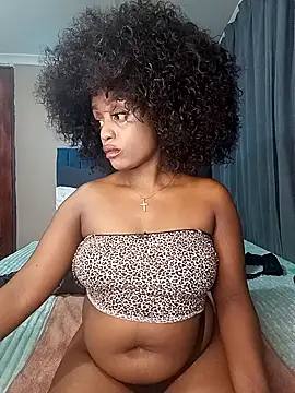 Queen-Chocolate online show from March 15, 6:58 pm